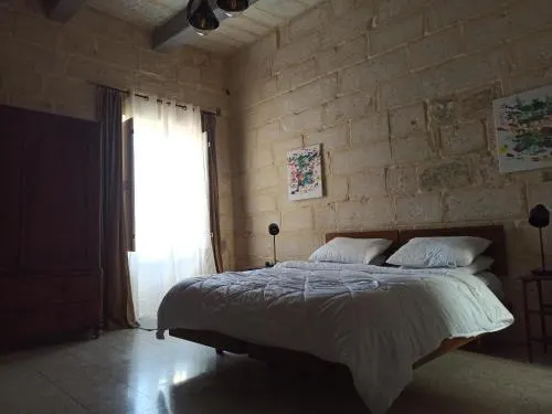 Beautiful Studio Apartment in Qormi Malta - Image 1