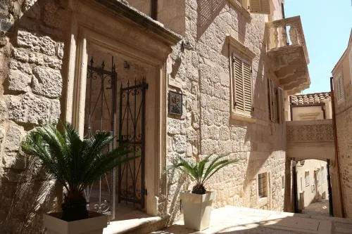 Lesic Dimitri Palace - Image 1