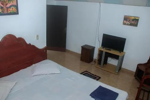 Tharindu Hotel - Image 1