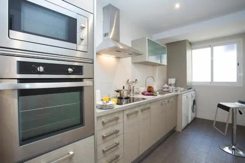 Apartamentos Sevilla - Image 1