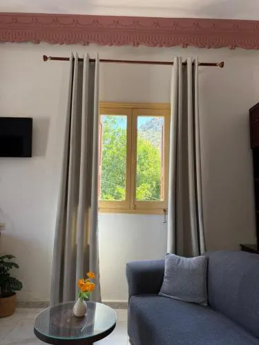 Agnanti house - Image 1