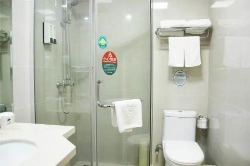 Greentree Inn Hunan Jishou Longshan Yuelu Avenue Business Hotel - Image 1