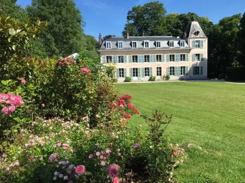 Chateau D'Amecourt - Image 1