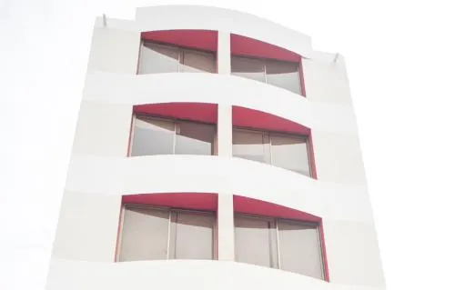 Urbano Hotel - Image 1