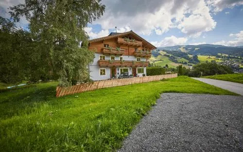 Pension Enzian Saalbach - Image 1