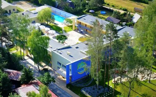 Rodzinny Klub Wypoczynkowy Niebieskie Migdaly - Image 1