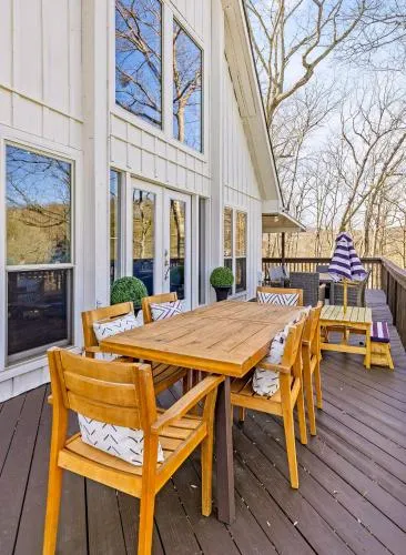 Lazy Daze Lake House - A Beautiful Remodeled A-Frame Style Lake House! - Image 1