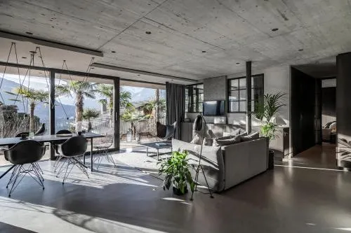 Apartment 7 - Image 1