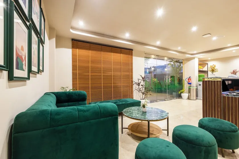 SaltStayz Sector 39 - Subhash Chowk - Image 1