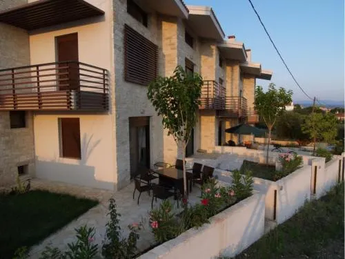 Maisonette close to the beach - Image 1