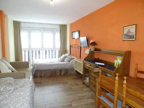 Apartamentos Torrecillas - Image 1