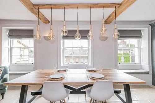 Oxfordshire Living - The Vanbrugh Apartment - Woodstock - Image 1