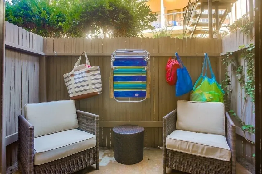 Oceanfront Condo, Hot Tub, Heated Pool, Beach Access, Beach Gear - Image 1