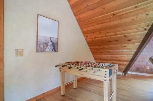 Enchanting Bavarian Cabin Retreat Pet-Friendly - Image 1