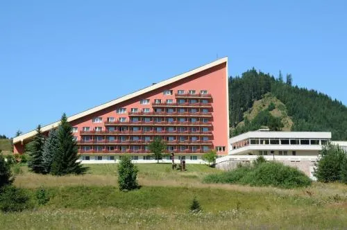 Maj - Image 1