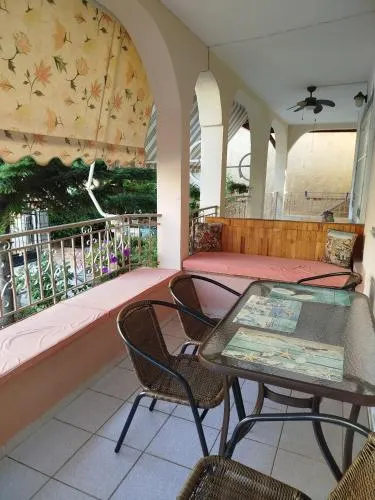 Georgia apartment - Image 1
