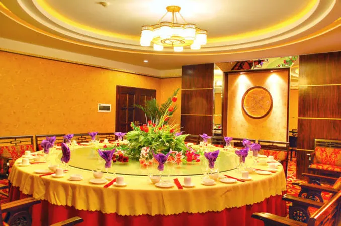 Zhujiangyuan Hotel Kunming - Image 1