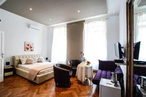 City Center Rooms - Image 1