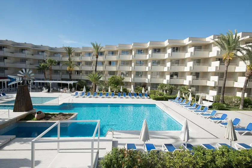 Som Llevant Suites - Image 1