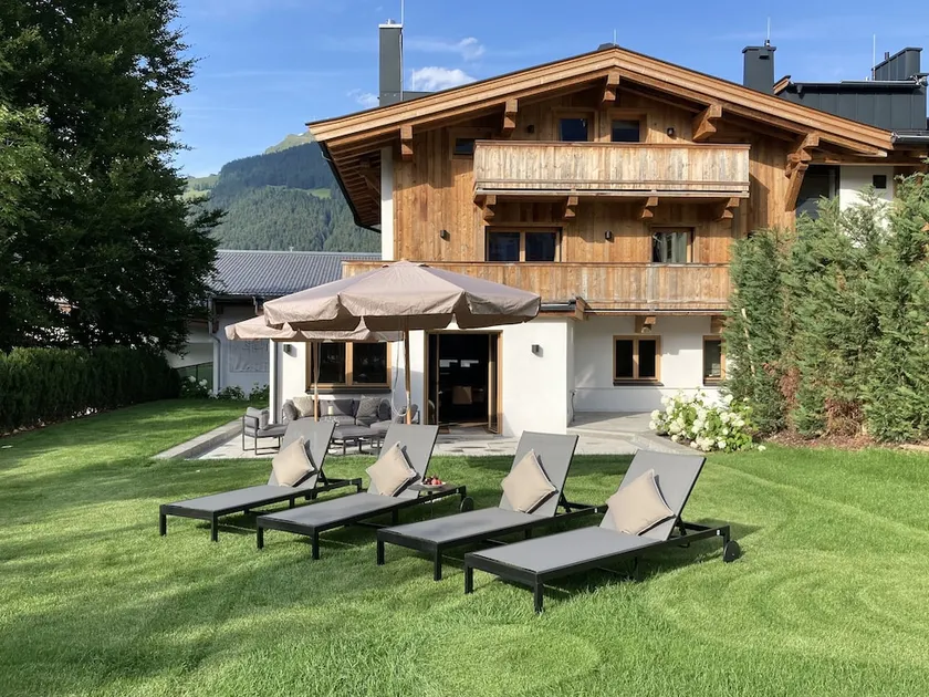 Hahnenkamm Suite Deluxe  Ski-In Ski-Out - Image 1