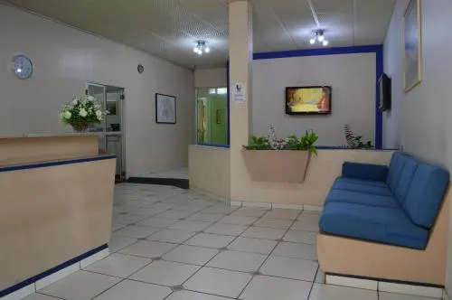 Touring Hotel - Image 1