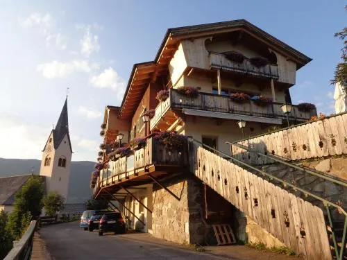 Apartment in Kartitsch - Image 1