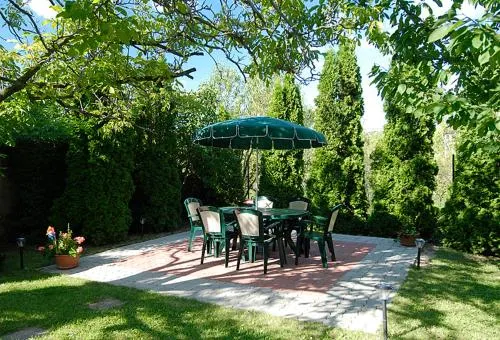 Villa Korall Panzio - Image 1