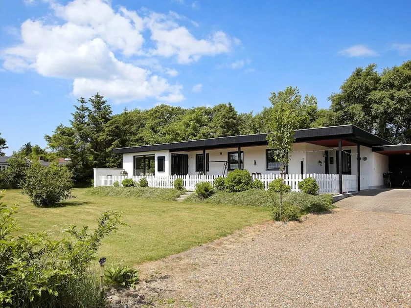 6 Person Holiday Home in Struer - Image 1