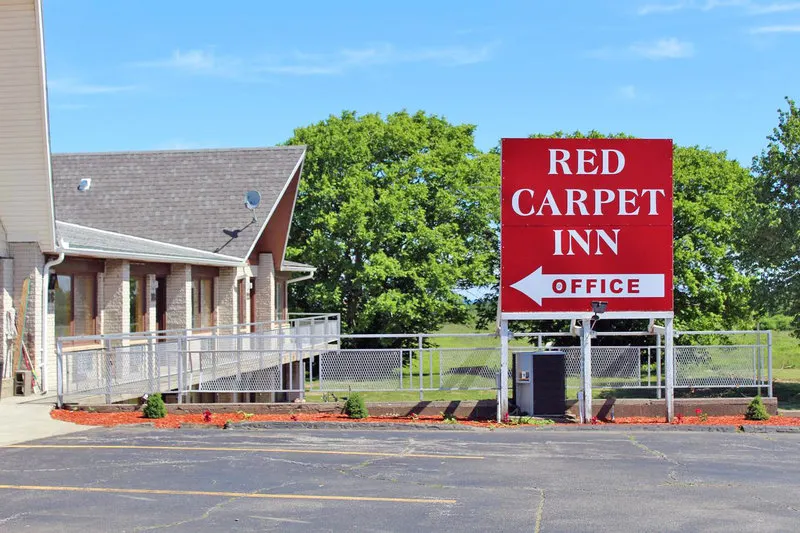Red Carpet Inn North East - Image 1