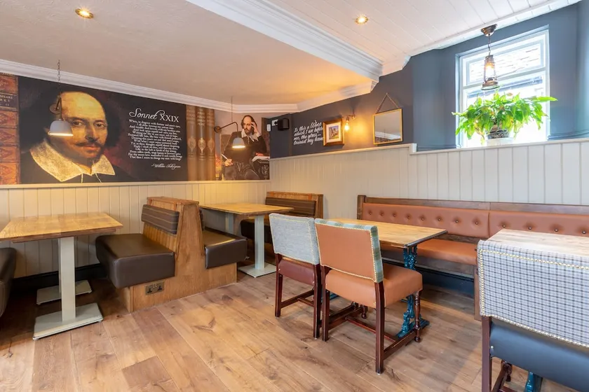Shakespeare Inn - Image 1