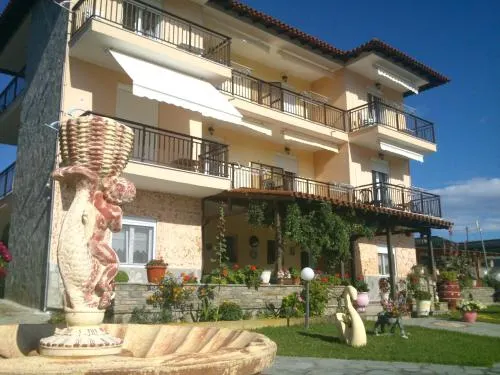 Sofia & Lakis House - Image 1