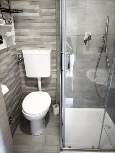 South Garda Suites - Image 1