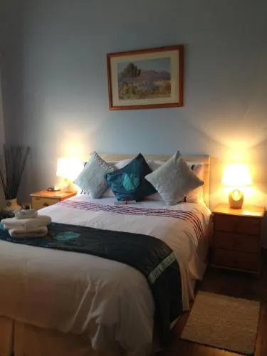Soar Chapel Guest House - Image 1