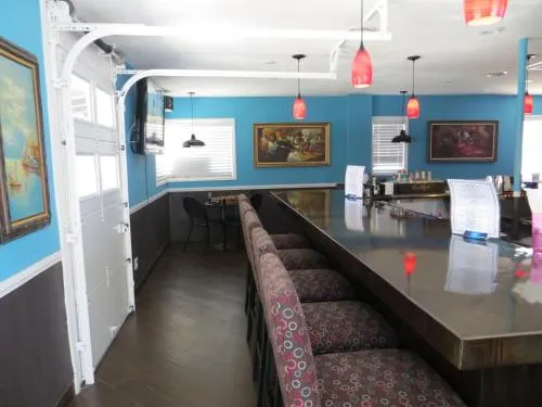 Oasis Boutique Motel - Image 1