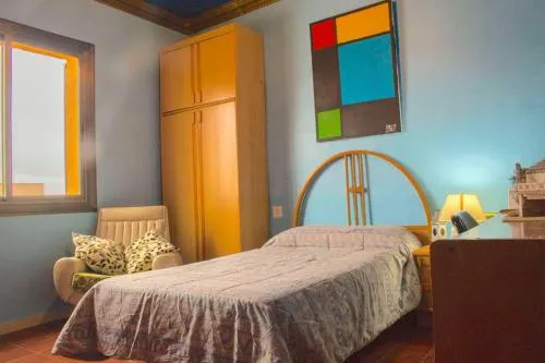 Artistic apartment with panoramic views - Image 1