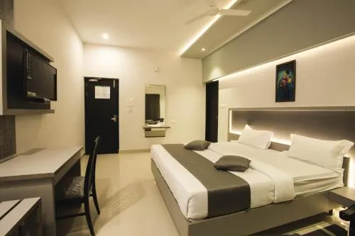 Hotel Surabi - Image 1