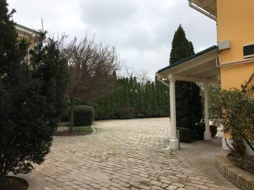 Hotel Armando - Image 1