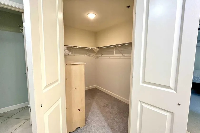 Bay John 406 3 Bedroom Condo - Image 1