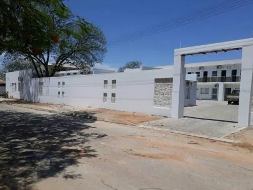 Oxford Hotel - Image 1