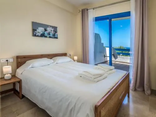 2284-Apt with big terrace with sea view - Image 1