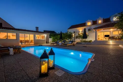 Villa Bellezza - Image 1