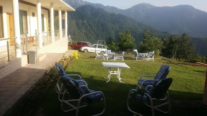 Hotel Serenity - Image 1