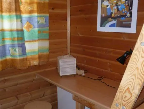 Holzblockhaus Mit Kamin Am Kite_ S - Image 1