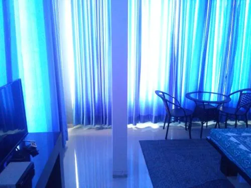 Hotel Ambiance - Image 1