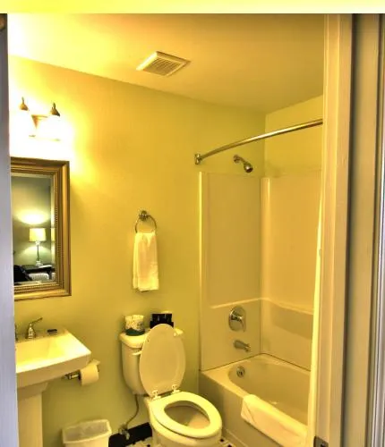 City Loft Apartments - Image 1