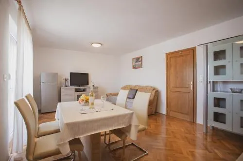 Apartments Jurišic - Image 1
