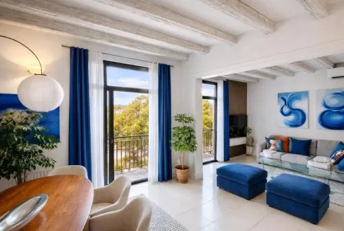 Apartament Colon Bcn - Image 1