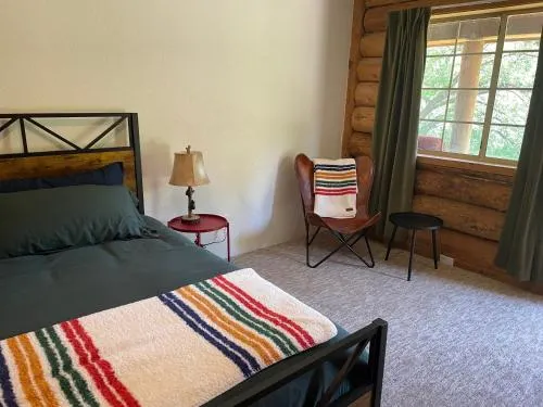 Bear Creek Cabins - Image 1