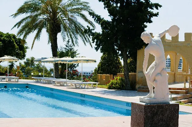 Castello di Rodi Hotel - Image 1