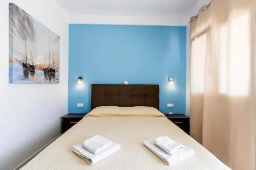 Greek Pride Hotel and Apartments - Image 1